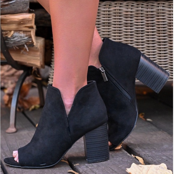 Shoes - Black All season Peep Toe Suede bootie